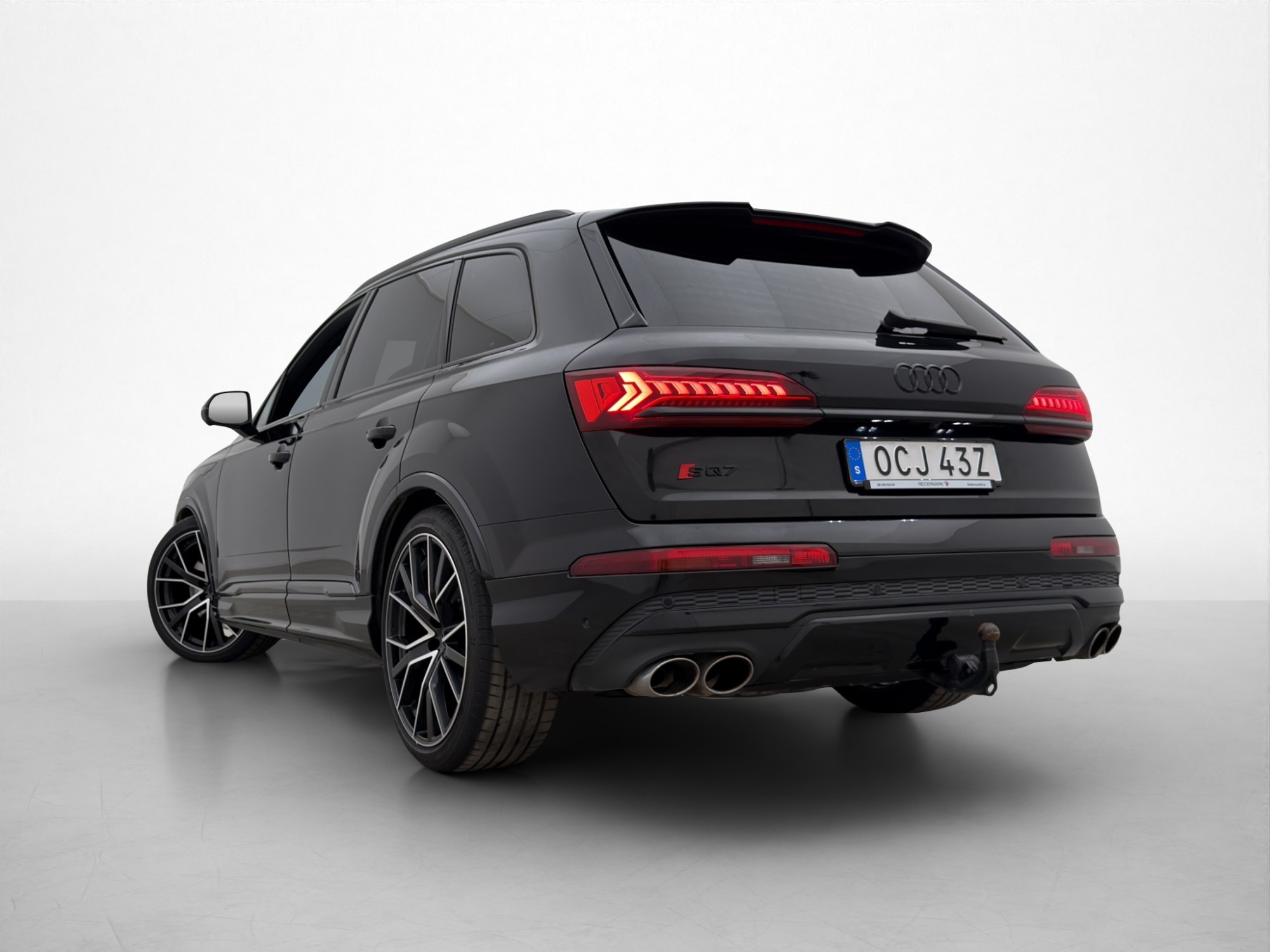 Audi SQ7 TDI quattro rear three-quarter studio render